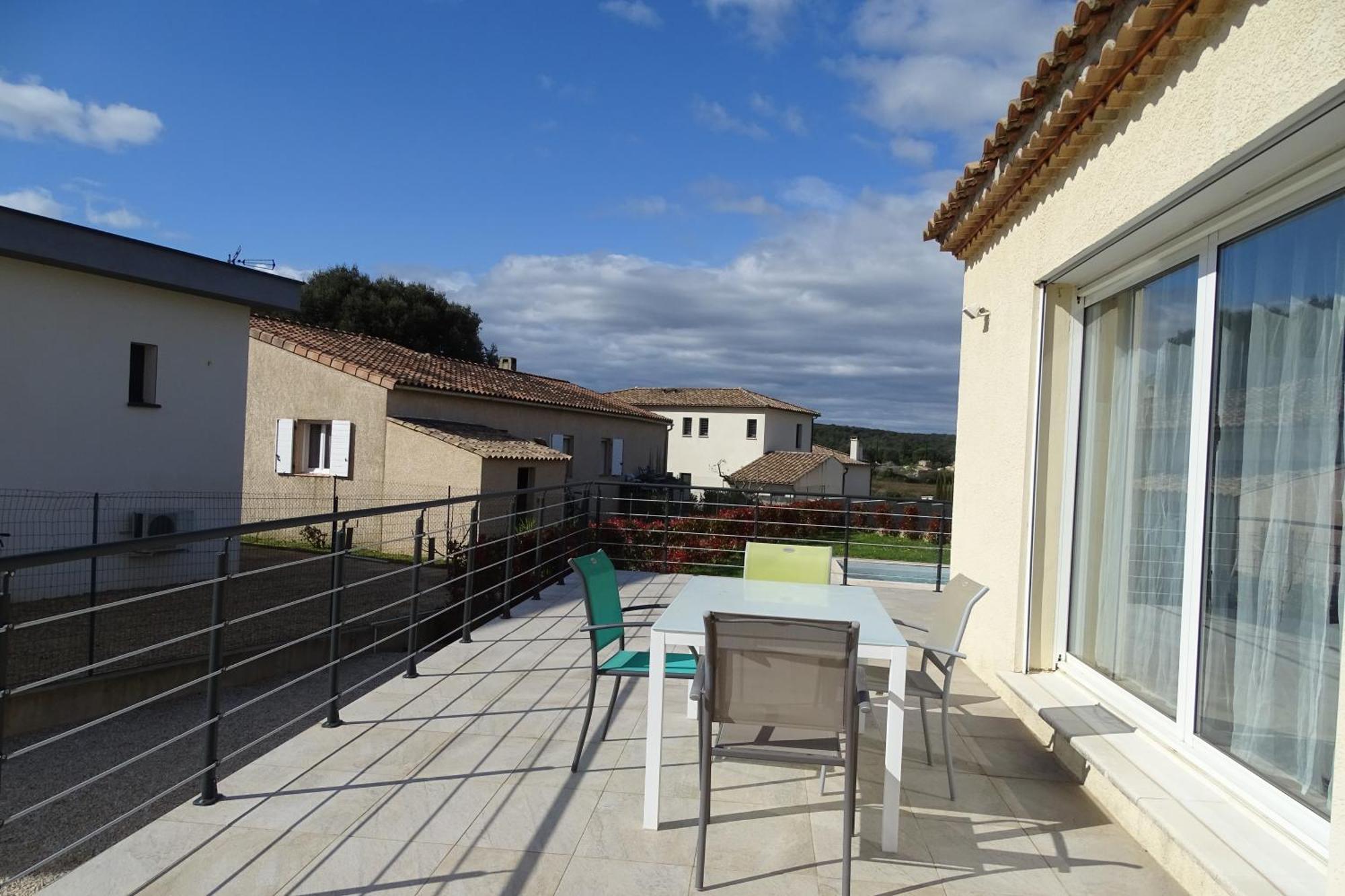 Villa Familiale Avec Piscine, Jardin A 10 Mn D'Uzes Flaux Dış mekan fotoğraf